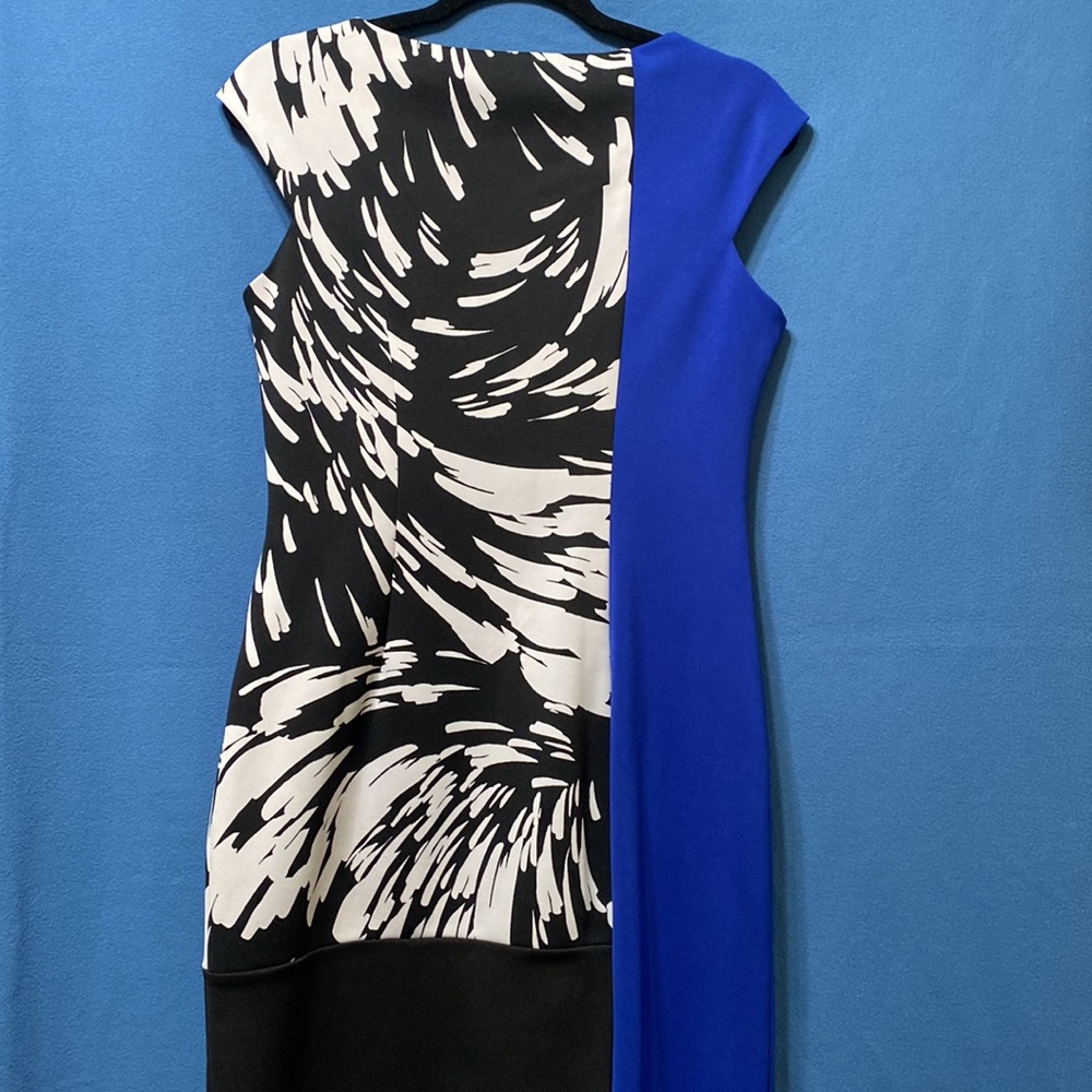 Very elegant dress with short sleeves and side zipper Maggy London size 8 used - Picture 7 of 12
